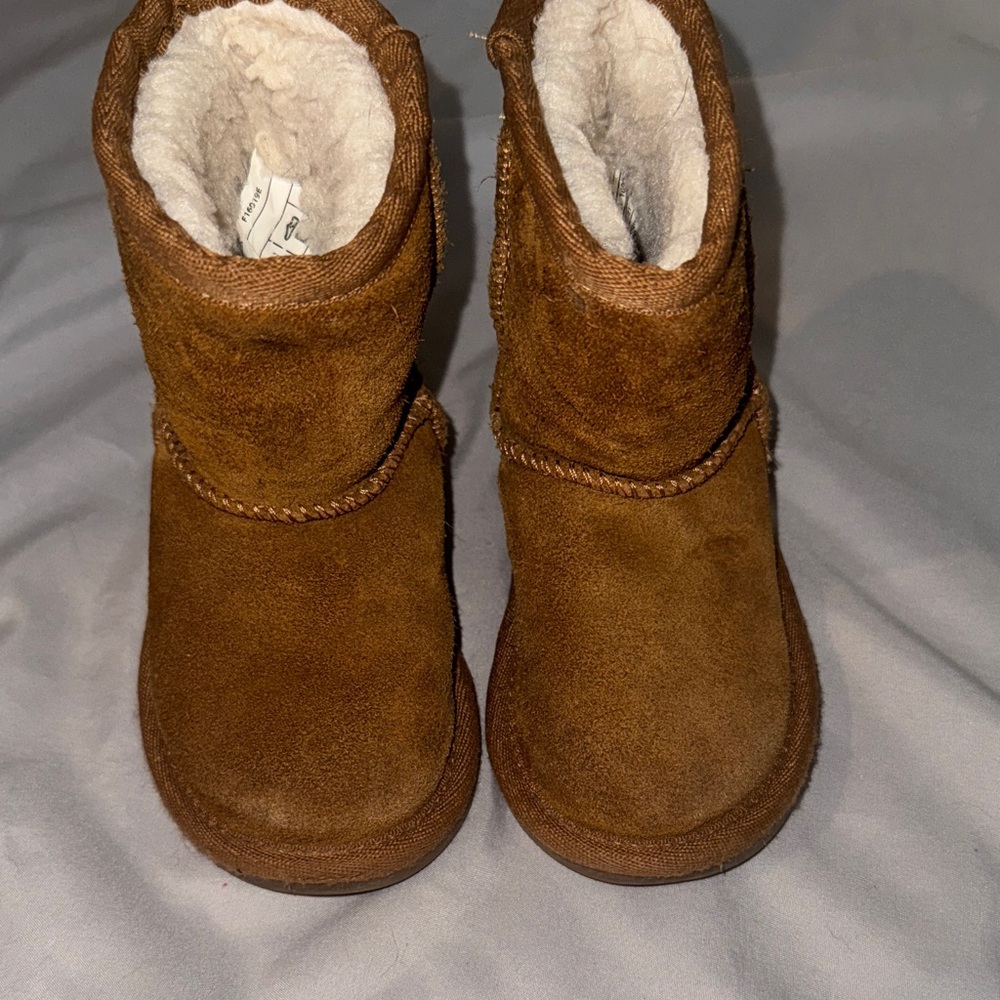 Koolaburra Chestnut Suede Boots